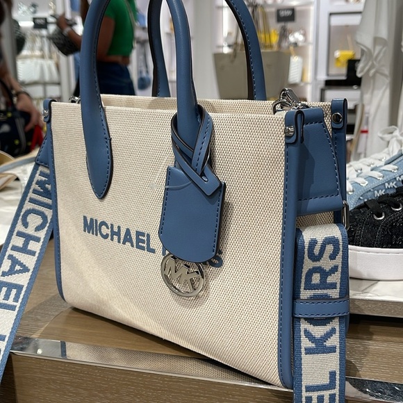 Michael Kors Mirella Small Shopper Top Zip Logo Crossbody XBODY Bag MK
Denim
NWT - Picture 6 of 16